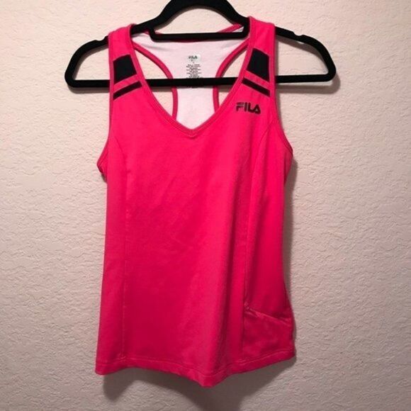 FILA workout top with a pocket - Picture 2 of 7